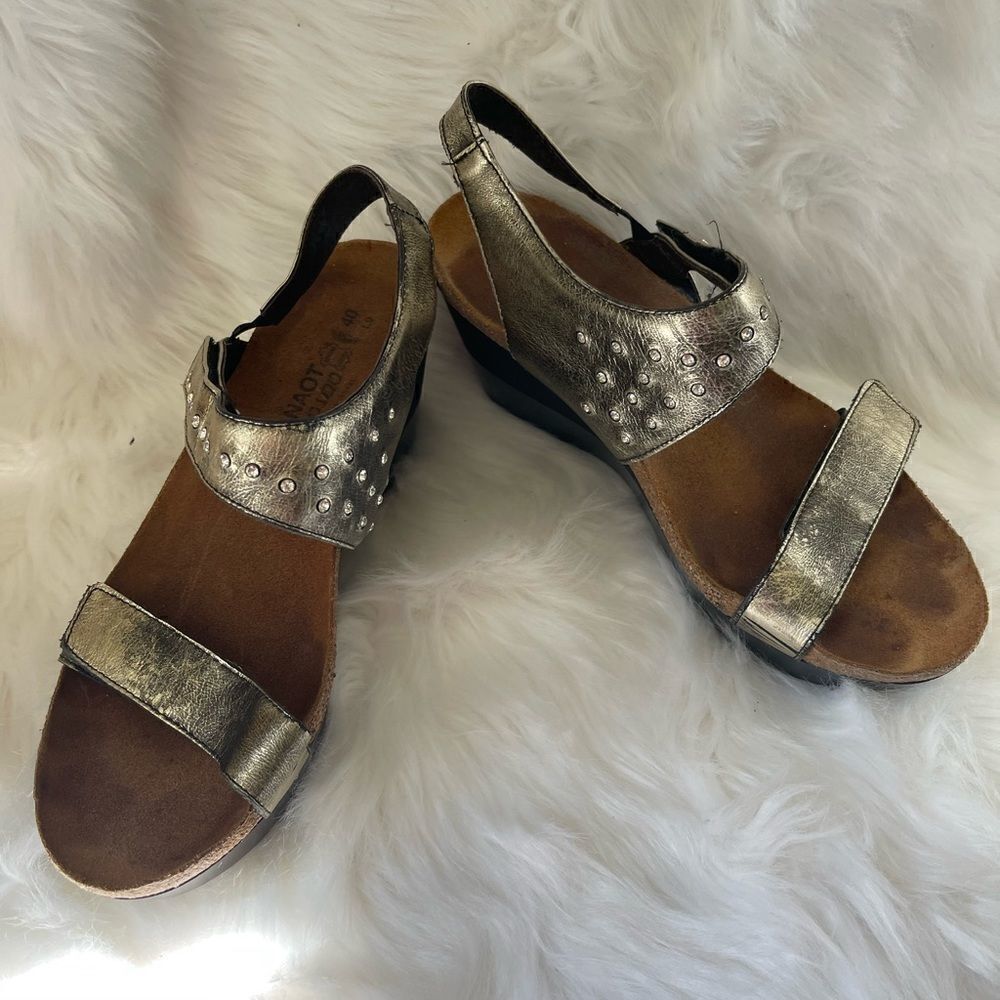 Naot metallic antique bronze wedge straps sandals Rhinestones accent EUR SZ40